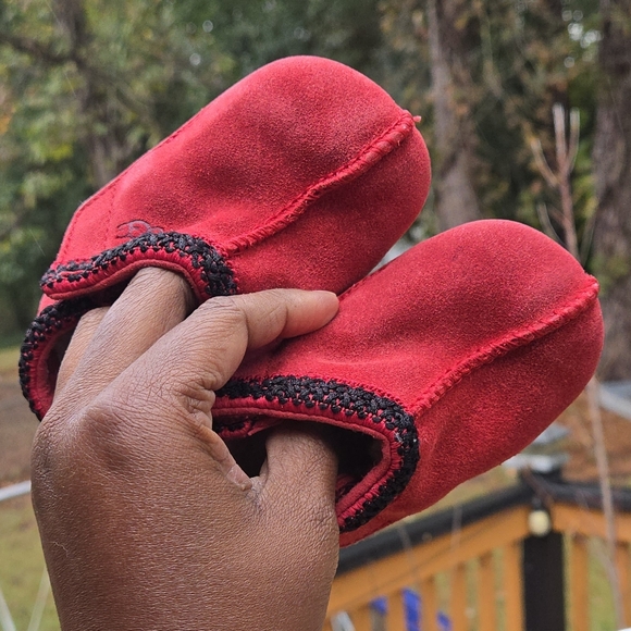 UGG TASMAN RED SUEDE SHEARLING INFANT BOOTS BOOTIES 4/5 - Picture 9 of 10